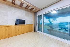 Blue Road Town Pension - Dalbit