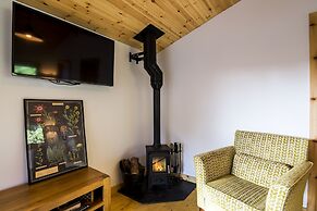 Laurel Lodge - Log Cabin - St Florence
