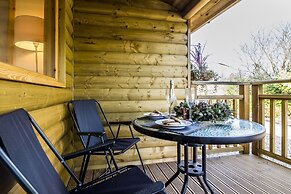 Laurel Lodge - Log Cabin - St Florence