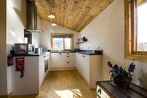 Laurel Lodge - Log Cabin - St Florence