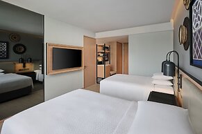 Four Points by Sheraton Phuket Patong Beach Resort