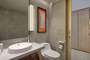 Four Points by Sheraton Phuket Patong Beach Resort