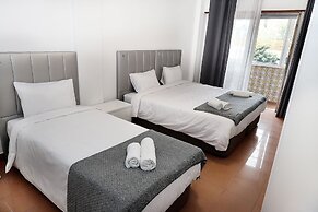 Lisbon Home Host - Hostel