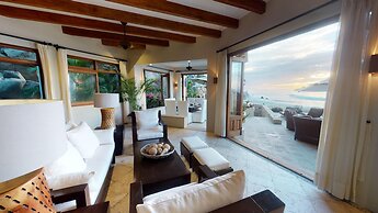 Villa Escondida