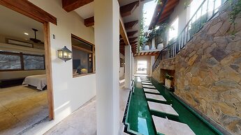 Villa Escondida