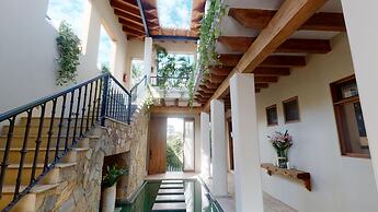 Villa Escondida