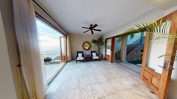 Villa Escondida