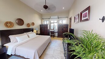 Villa Escondida