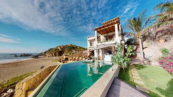Villa Escondida