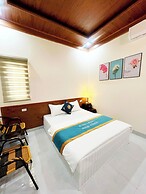 HG Hostel and Motobikes