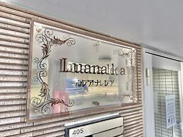 Luana Lea Karate Kaikan Mae