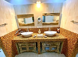 Cinta Cottages