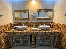 Cinta Cottages