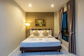 The Living Hotel SamutPrakan