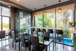 The Living Hotel SamutPrakan
