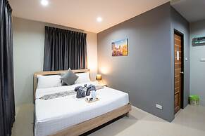 The Living Hotel SamutPrakan