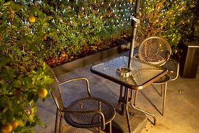 The Living Hotel SamutPrakan