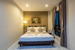 The Living Hotel SamutPrakan