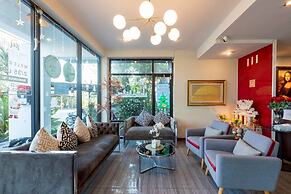 The Living Hotel SamutPrakan