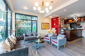 The Living Hotel SamutPrakan