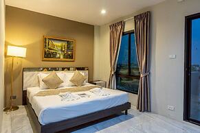 The Living Hotel SamutPrakan