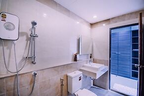 The Living Hotel SamutPrakan