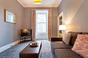 Stunning 2-bed Apartment in Central Edinburgh