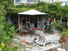 Aimeo Cottage