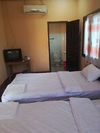 Saynambak Riverside Guest House