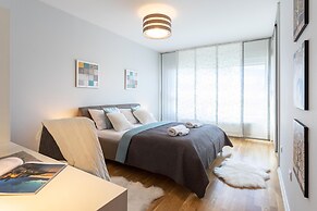 Spacious Apartment in Radnička Business Zone