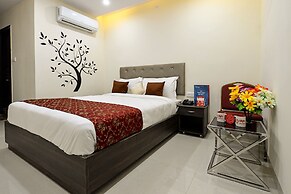 Hotel Lotus Grand