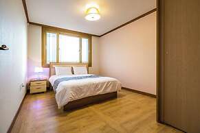 Hue travel Pension