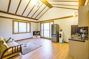 Hue travel Pension