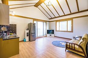Hue travel Pension
