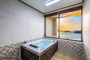 Hue travel Pension