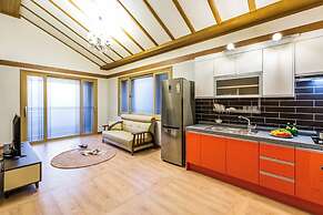 Hue travel Pension