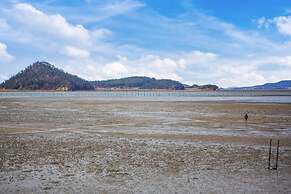 Hue travel Pension