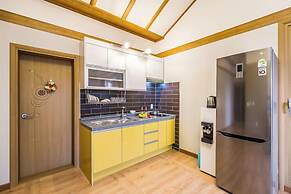 Hue travel Pension