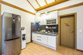Hue travel Pension