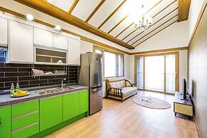 Hue travel Pension