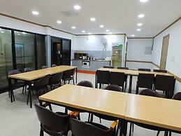Hue travel Pension