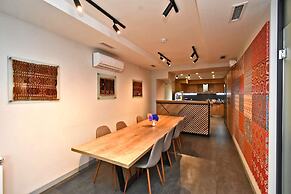 Andor Hotel