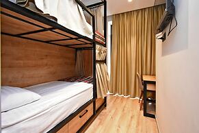 Andor Hotel