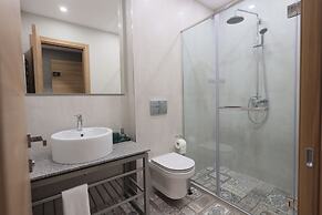 Andor Hotel