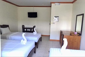 Golden Bee PhiPhi Hostel