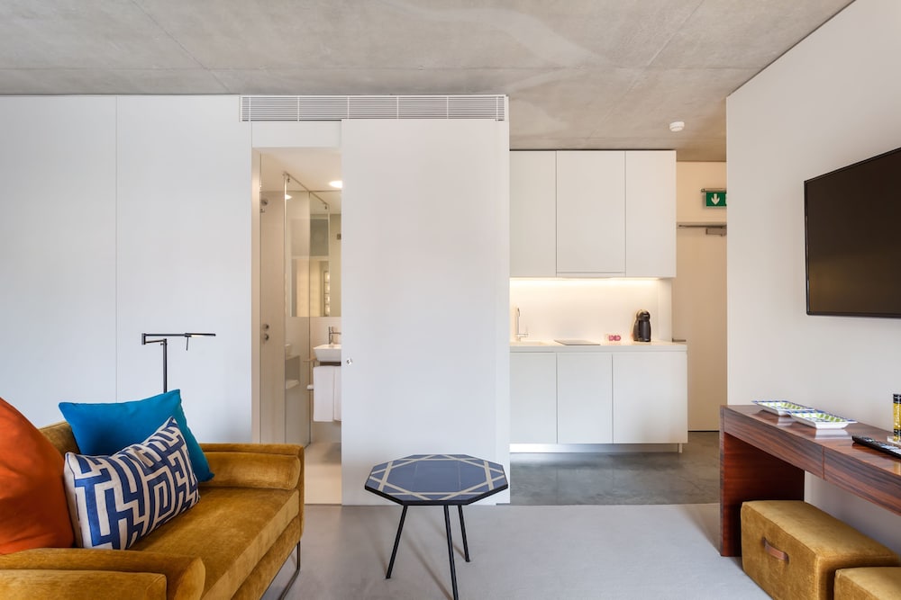 S. Bento Residences
