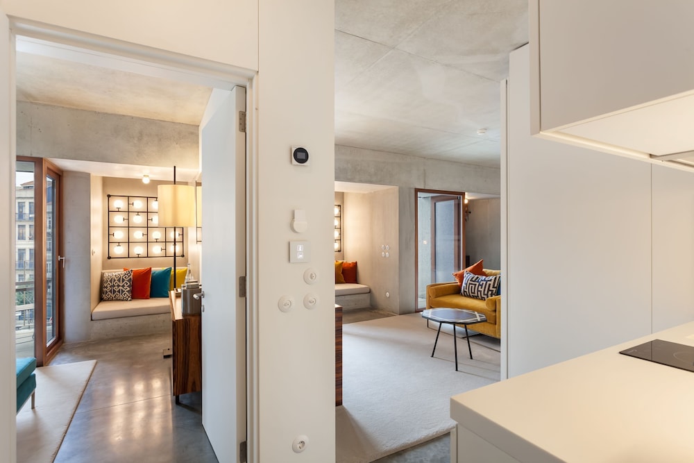 S. Bento Residences