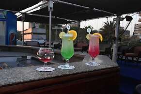 Diamond ship Hotel