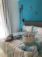Intra Rooms