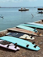 LMBK Surf Camp - Hostel